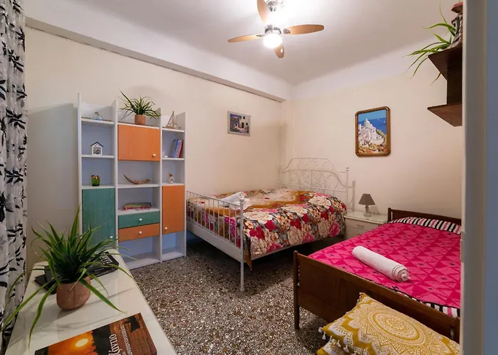Acropolis Crib Spot