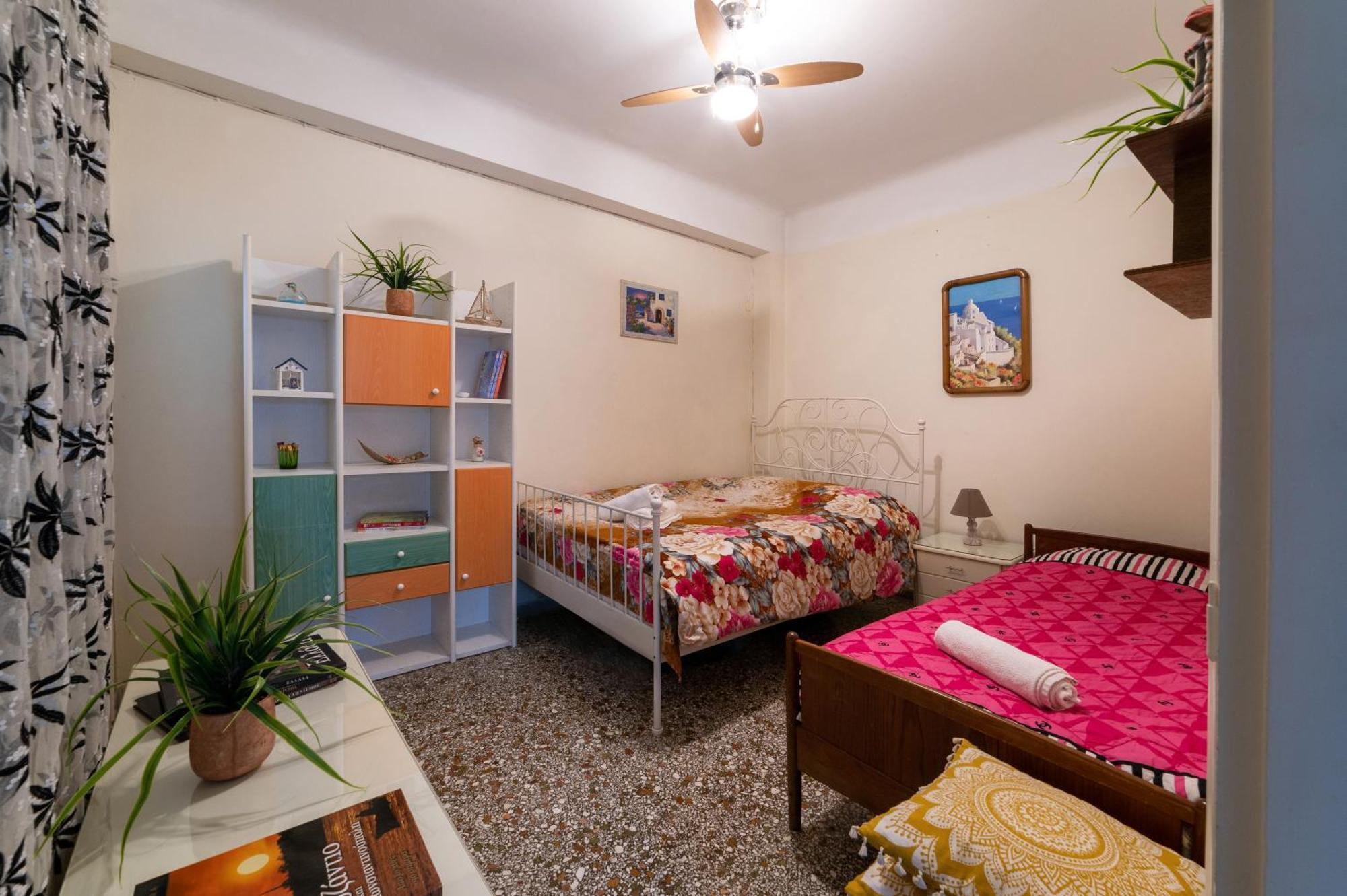 Acropolis Crib Spot
