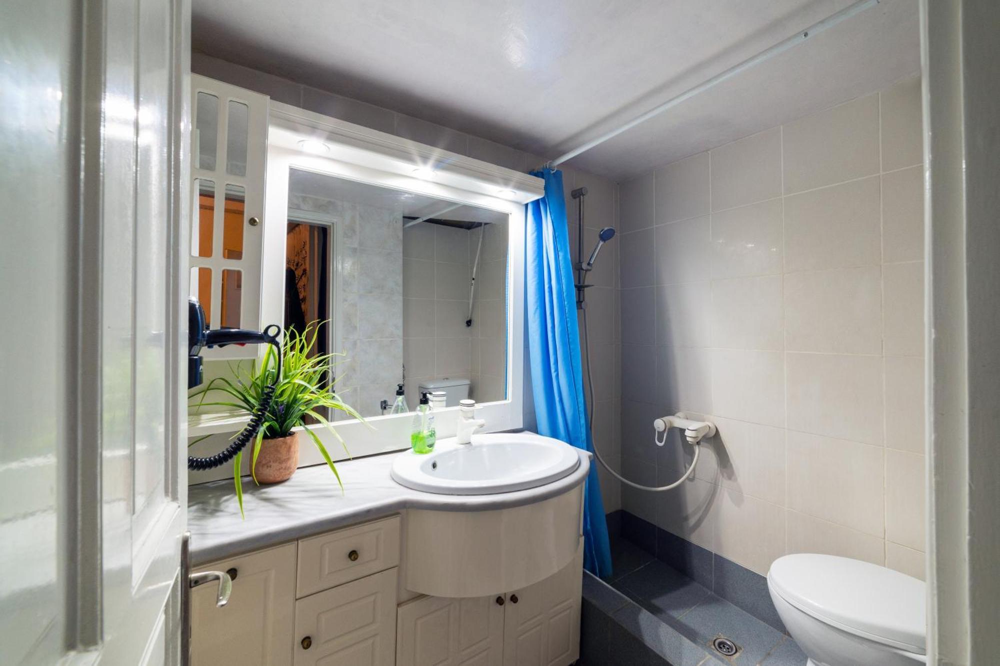 Acropolis Crib Spot Apartment